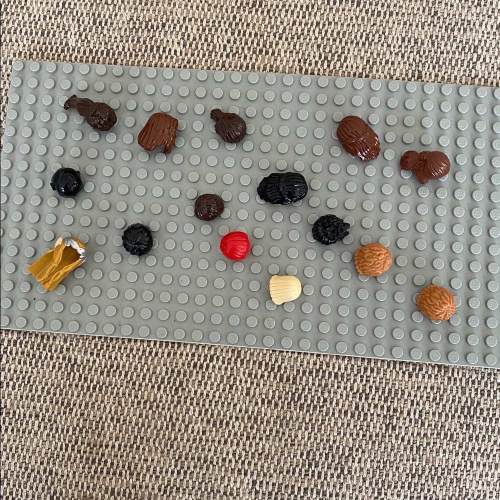 LEGO Minifigure 15 Hair Pieces Set